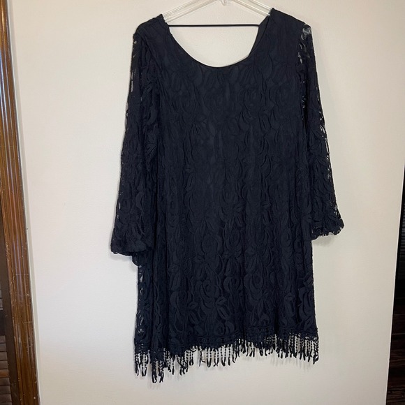 Ing Dresses & Skirts - ING Black Floral Lace Bell Sleeve Tassel Fringe Shift Dress Plus Size 3X NDA354